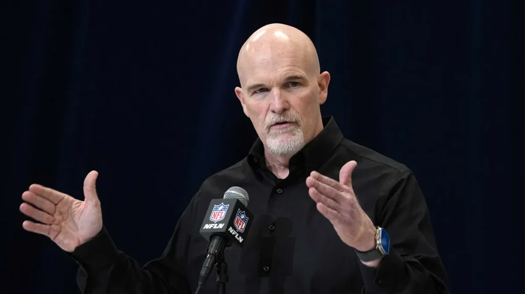 Washington-Commanders-head-coach-Dan-Quinn
