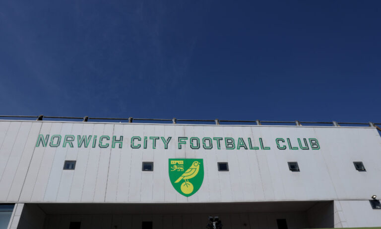 Norwich City FC v Portsmouth FC - Sky Bet Championship