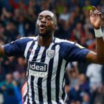 Nigerias-Semi-Ajayi-signs-3-year-contract-extension-with-West-Brom-650x450-1