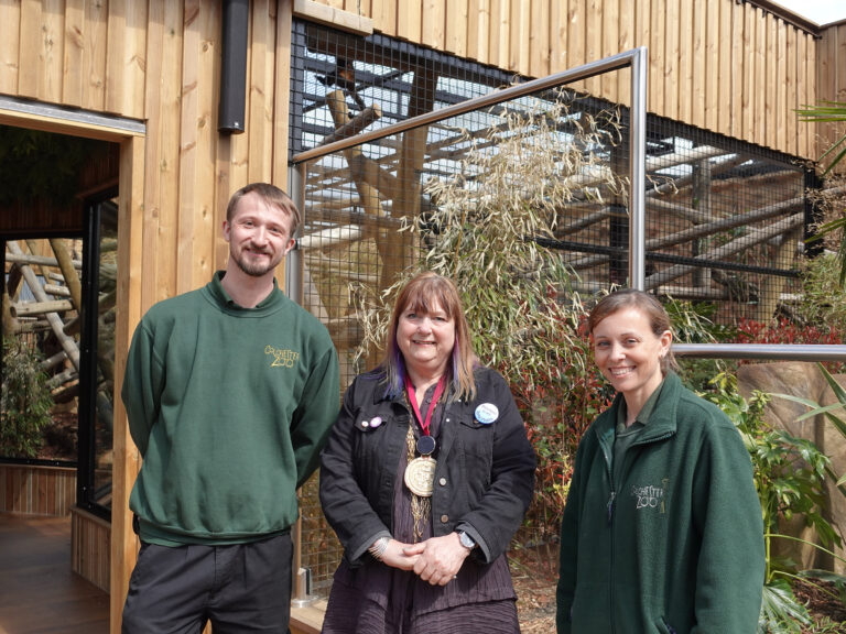The-Mayor-with-Lucas-Atkinson-and-Rebecca-Moore-©CZS