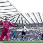 dubravka-ball-net-bournemouth-newcastle-united-nufc-2000