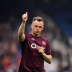 0_Lawrence-Shankland-has-opted-to-stay-at-Hearts-Jane-BarlowPA