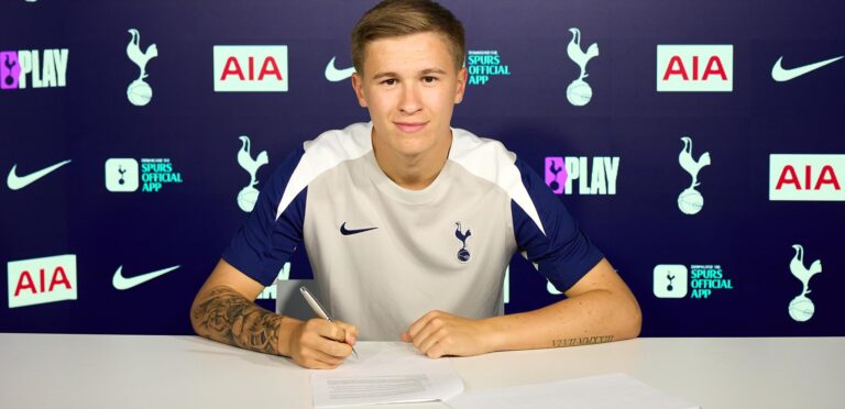 Max McFadden signs for Tottenham U21s